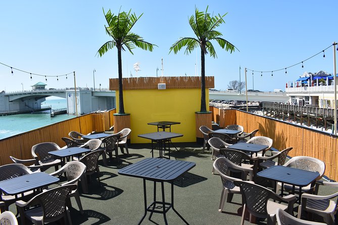 Calypso Breeze Tropical Party Cruise - Dining Experience