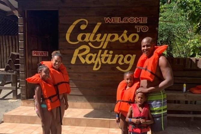 Calypso River Tubing Adventure From Ocho Rios - Exploring the White River