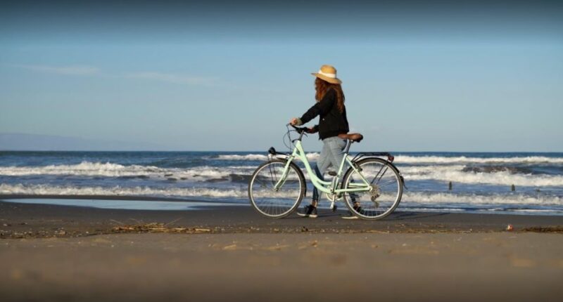 Camarles: Bike Rental - Activity Suitability and Duration