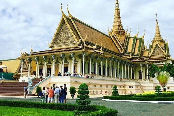 Cambodia 7 Days Private Tour from Angkor Temples to Coastline - Cultural and Historical Context