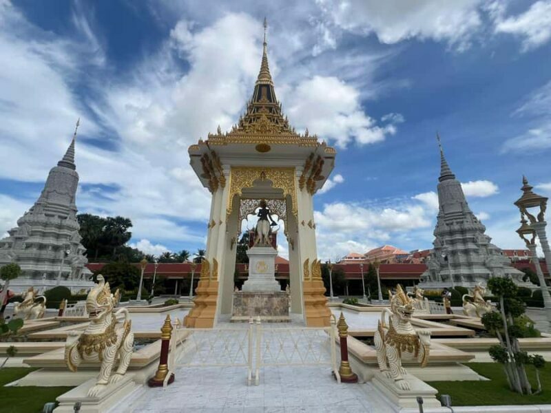 Cambodia Dark History Killing Field and Genocide Museum Tour - Is This Tour Worth It?