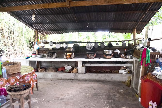 Cambodian Market Tour and Unique Cooking Experience in a Countryside Kitchen - Exploring the Local Market