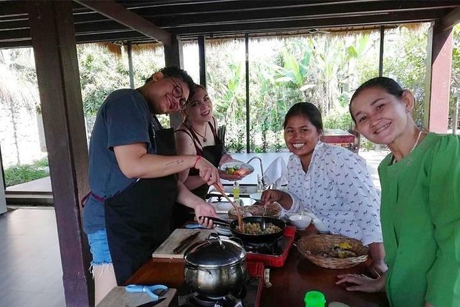 Cambodian Private Cooking Class at a Locals Home - Booking and Payment Options