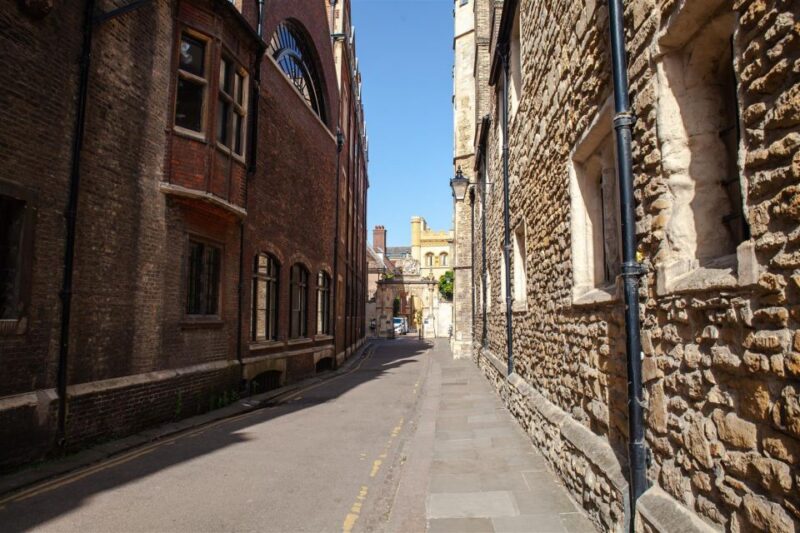 Cambridge: 2-Hour Private University Walking Tour - Tour Highlights
