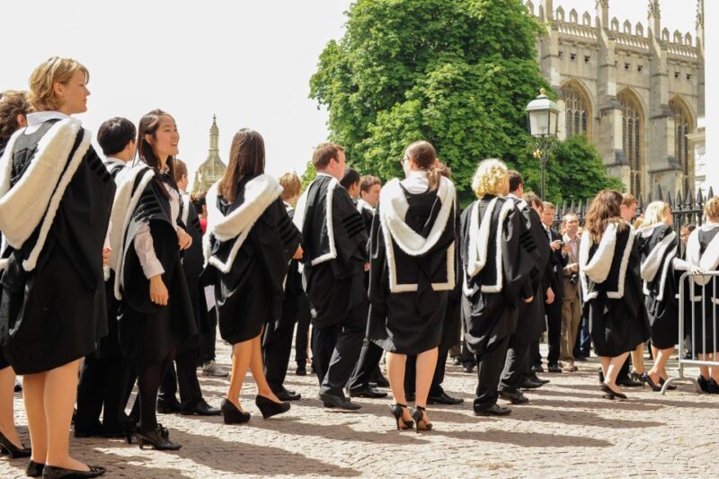 Cambridge: Alumni-Led Walking & Punting Tour W/Kings College - Meeting Point