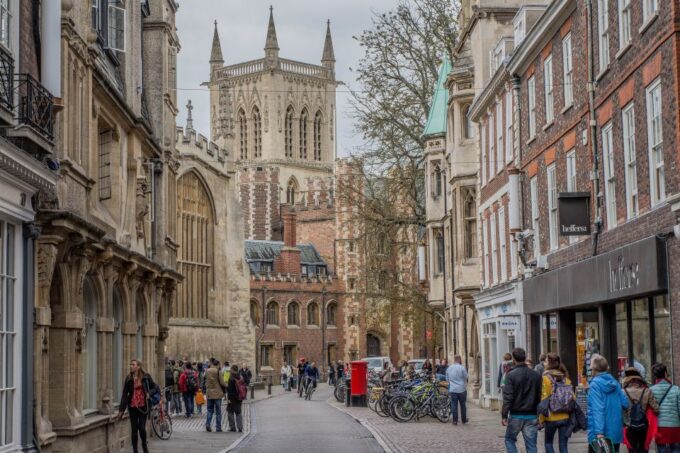 Cambridge: Alumni-Led Walking Tour W/Opt Kings College Entry - Booking and Cancellation