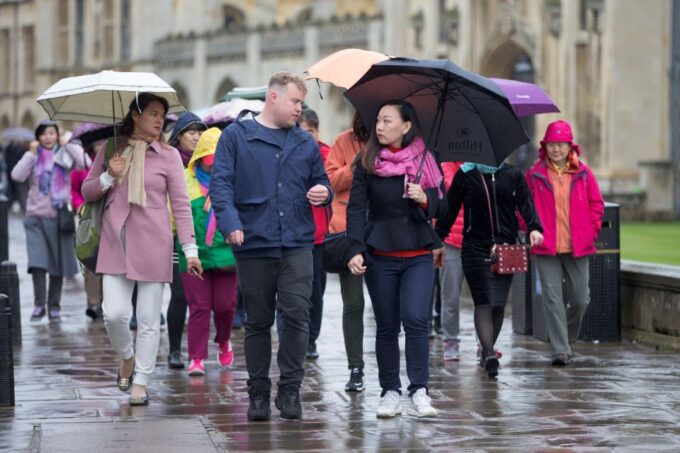 Cambridge: Chinese University Student-Guided Walking Tour - Renowned Site Visits