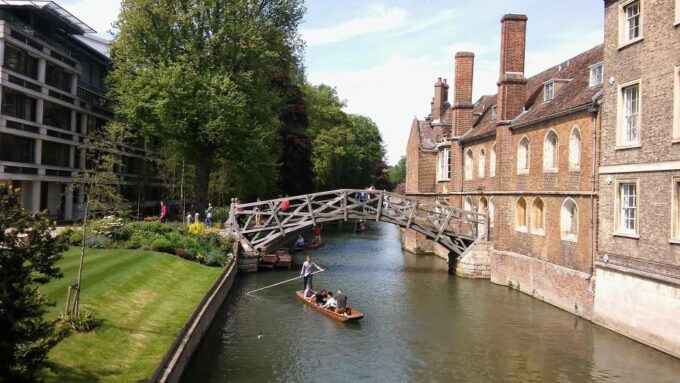Cambridge: Escape Tour - Self Guided Citygame - Entrance and Accessibility