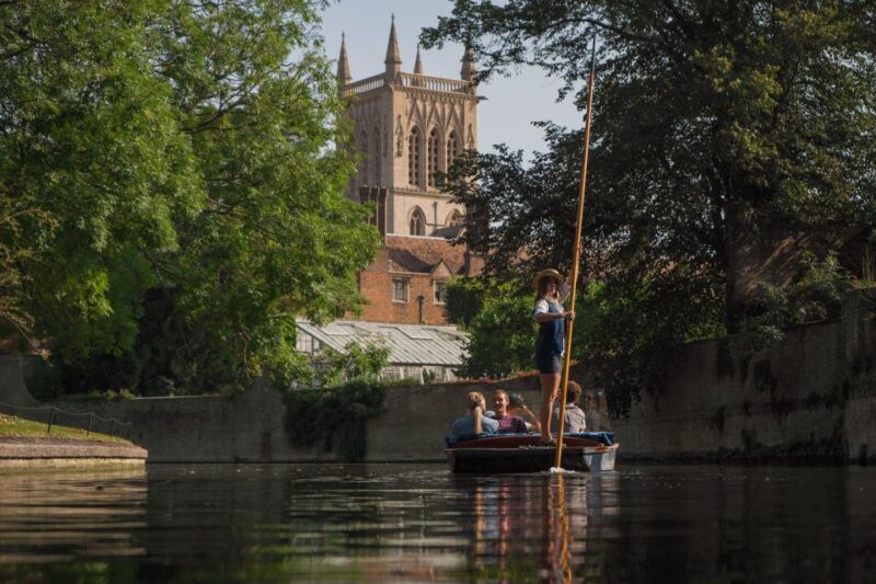 Cambridge: Guided Shared River Punting Tour - Experience Cambridge University