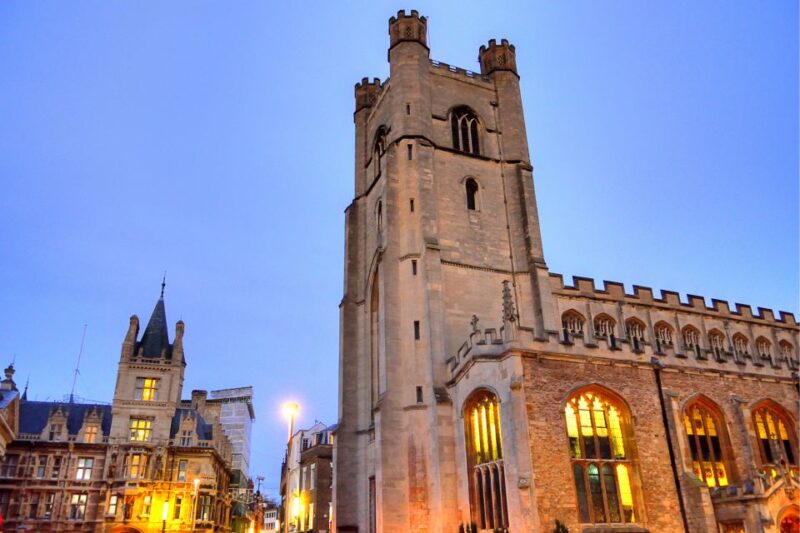 Cambridge: Self-Guided Highlights Scavenger Hunt and Tour - Navigating the City