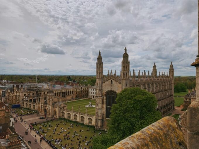 Cambridge: Self-Guided Walking Tour With Mobile App - Major Landmarks and Gems