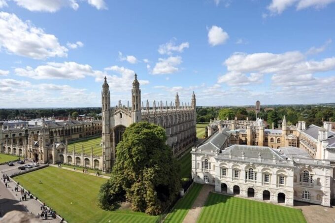 Cambridge: Sightseeing Walking Tour With a Local Guide - Cancellation and Availability