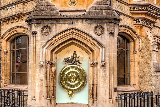 Cambridges History & Secrets With Self-Guided Walking Tours - Capturing Insta-Worthy Moments in Cambridge