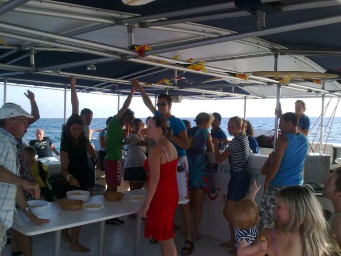 Cambrils: Costa Dorada Catamaran Day Cruise With BBQ Lunch - Meeting Point and Directions