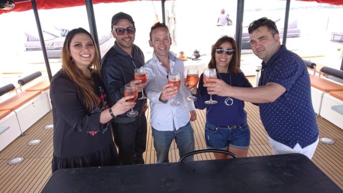 Cambrils/Salou: Coastline Catamaran 2h With Drinks, Pickup - Explore the Costa Dorada Coastline