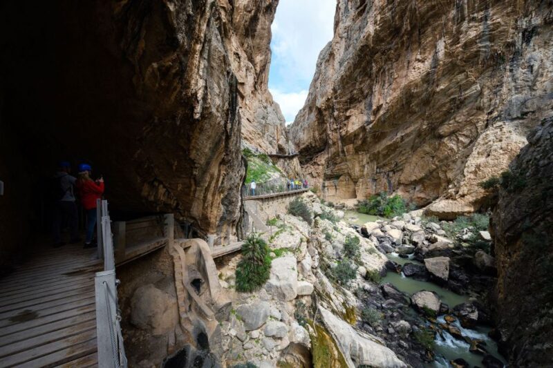 Caminito Del Rey: Guided Tour With 1 Drink and Shuttle Bus - Included in the Tour