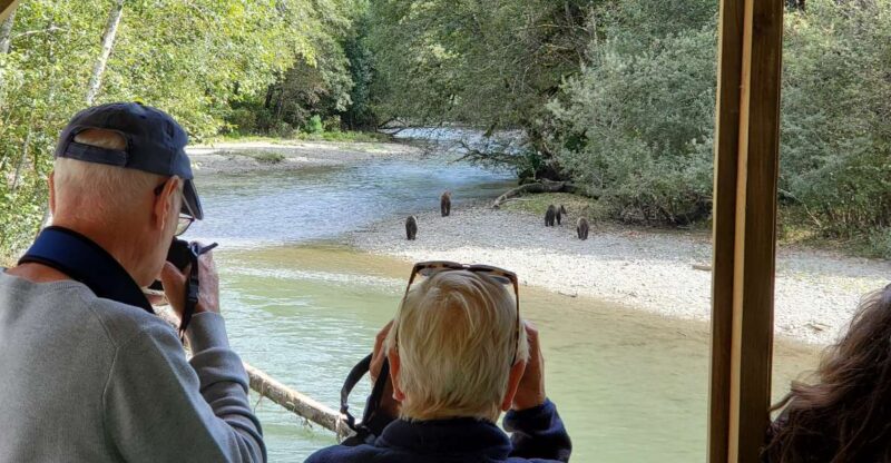 Campbell River: Grizzly Bear-Watching Tour With Lunch - Cultural Insights
