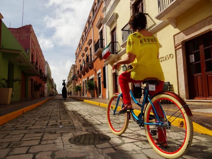 Campeche: Bike Tour - Bicitando Campeche - Visiting Baluarte De La Soledad Museum