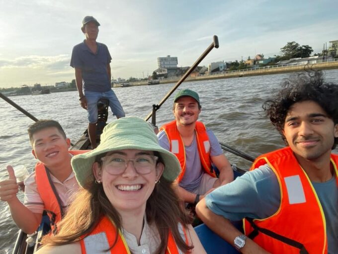 Can Tho: Floating Market, Fruit Garden, Canals & Local Life - Enjoying the Fruit Garden and Local Market