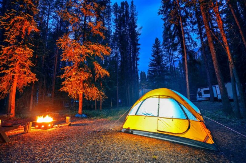 Canada 7–Day National Parks Camping Tour From Seattle - Day 1: Seattle to Kamloops