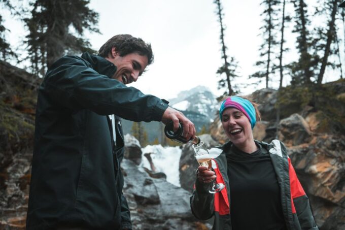 Canadian Rockies: Private Helicopter Tour and Hike for Two - Language and Communication