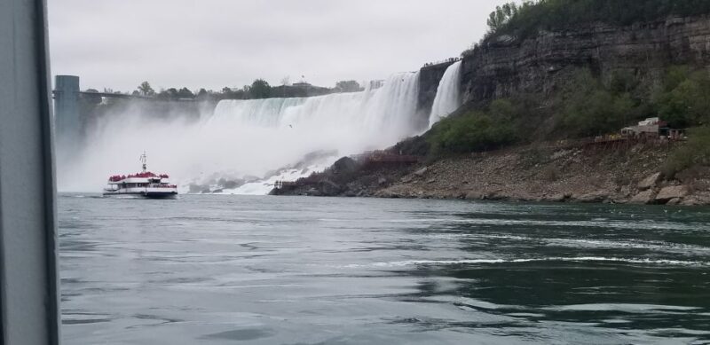 Canadian Small Group Tour W Boat, Aerocar or Skylon Tower - Key Points