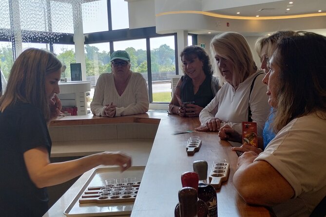 Canadian Vintage Small Group Wine Tour (Pick up US Side) - Highlights and Experiences