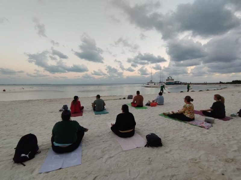 Cancún: Beach Yoga Class With Guided Meditation - Instructor and Language