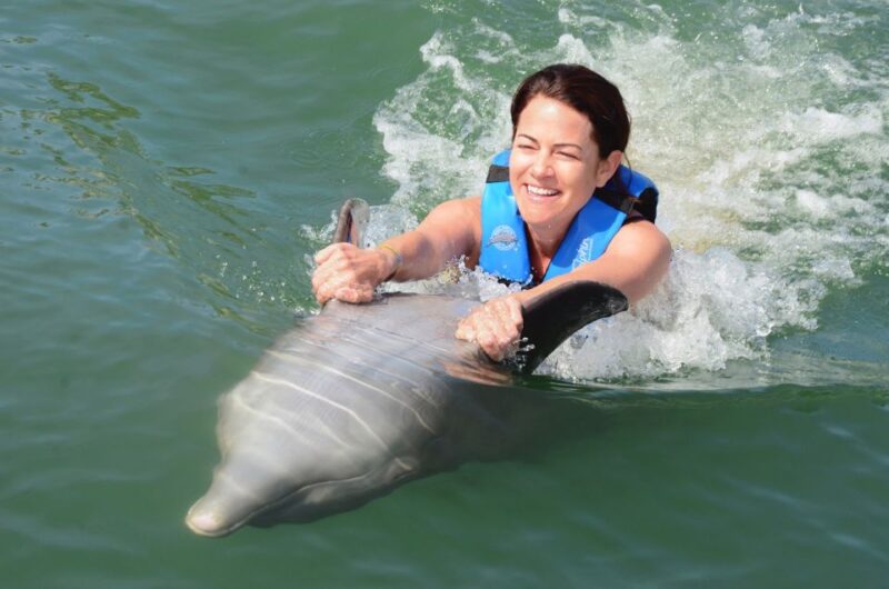 Cancún: Dolphin Swimming Program on Isla Mujeres With Buffet - Duration and Itinerary