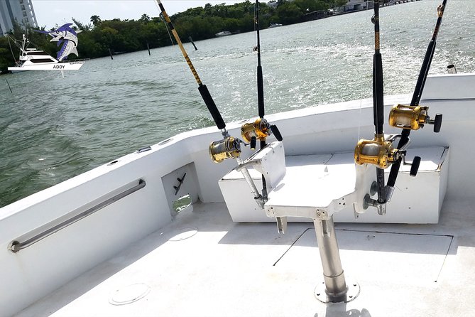 Cancun Fishing Charter if You Dont Fish You Dont Pay 46FT Yacht 12PAX 25P14 - Activities and Techniques