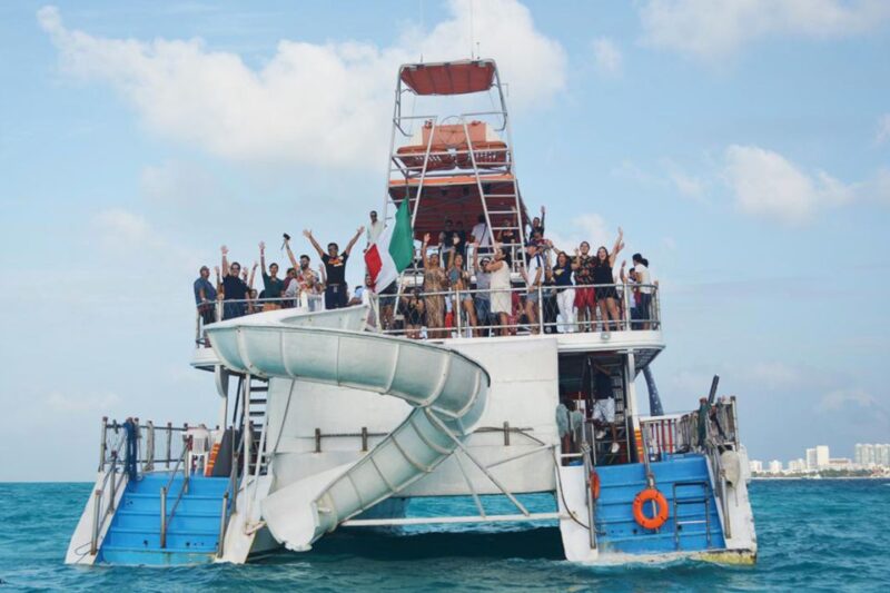 Cancun: Full-Day Catamaran Cruise to Isla Mujeres - Itinerary and Experiences