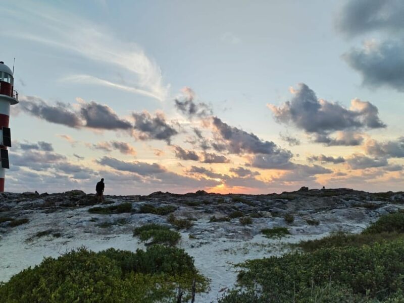 Cancun: Guided Walking Tour at the Punta Cancun Lighthouse - Itinerary Details