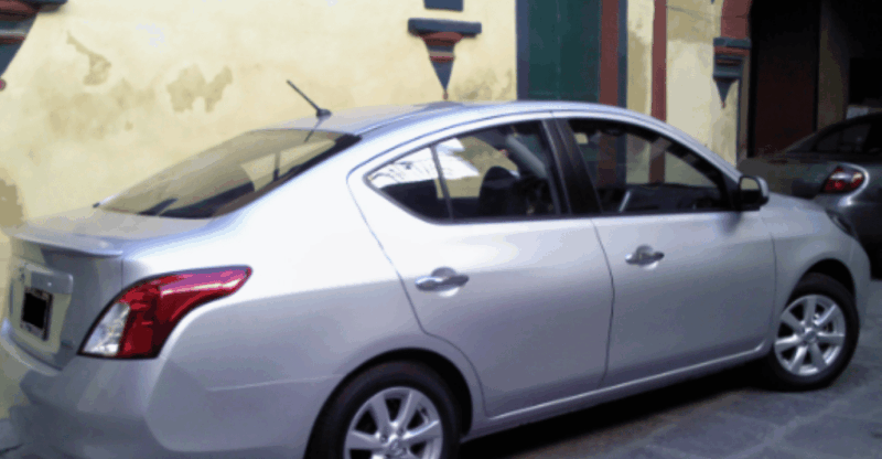 Cancún: International Airport Transportation - Luxurious Sedans for Travelers
