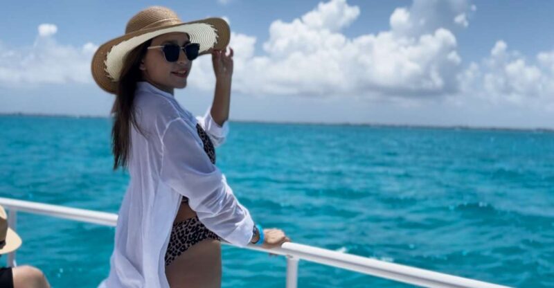 Cancun: Isla Mujeres Catamaran Cruise With Lunch & Open Bar - Key Points