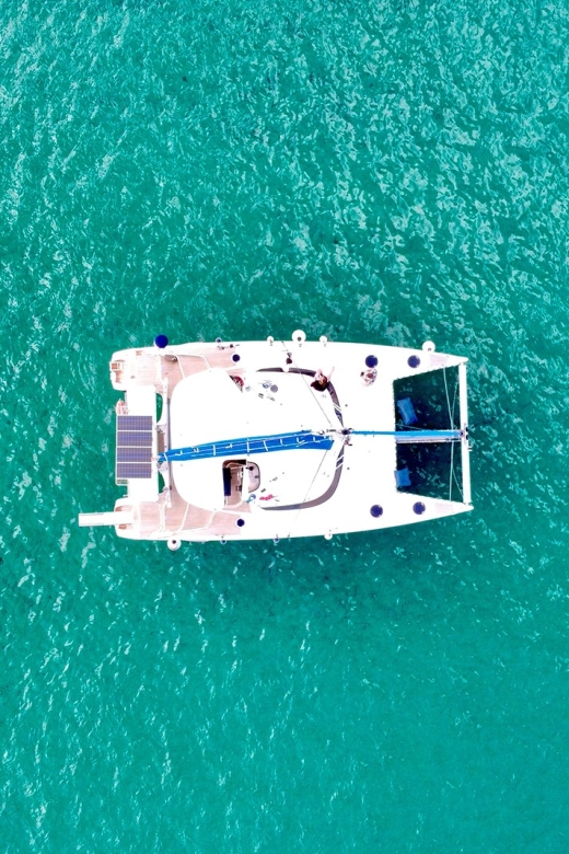 Cancun: Isla Mujeres Catamaran Cruise With Lunch & Open Bar - Inclusions and Amenities