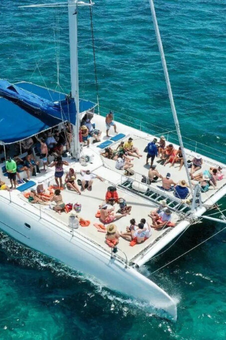Cancun: Isla Mujeres Catamaran Cruise With Snorkel and Lunch - Exploring Isla Mujeres