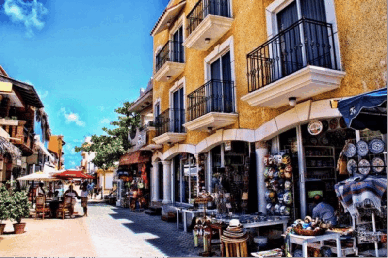 Cancún: Isla Mujeres Catamaran Sail, Snorkel & Dolphin Swim - Included in the Experience