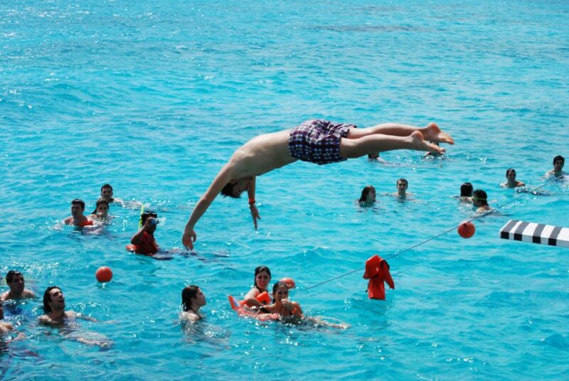 Cancun: Isla Mujeres Full Day Dancer Cruise - Key Points