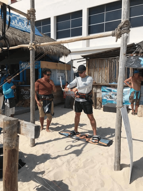 Cancun: Kite Surfing Class - Target Audience