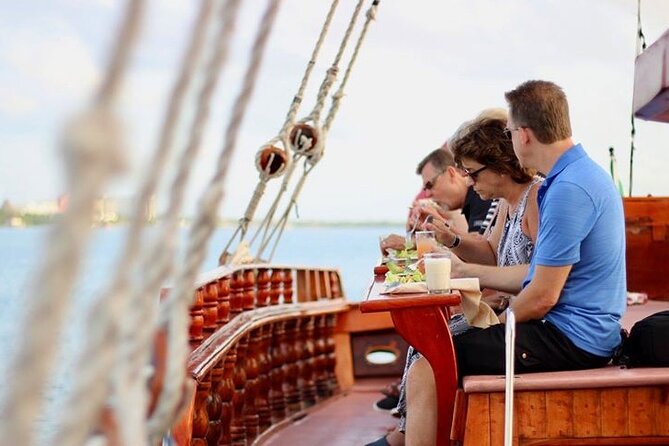 Cancun Lagoon Sunset Sailing Trip Aboard Classic Galeón With Dinner and Free Bar - Recommendation and Memorable Moments