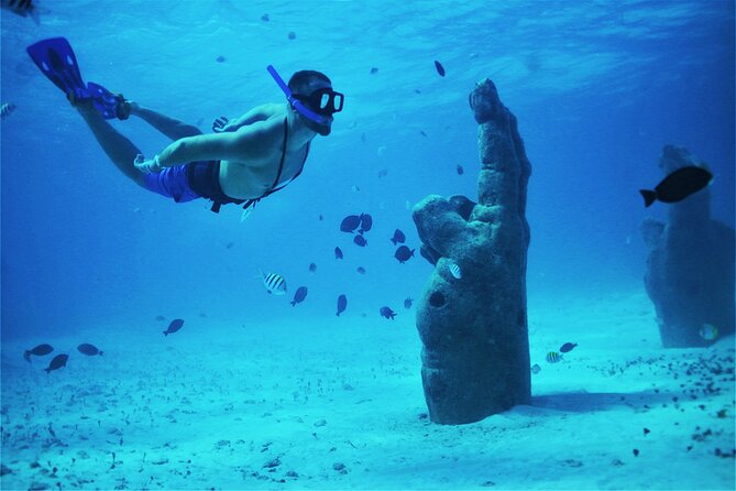 Cancun Luxury Sailing & Snorkeling With Lunch and Open Bar Onboard - Gourmet Lunch Onboard