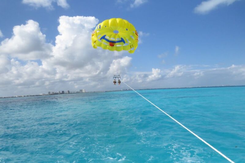 Cancun: Parasailing Over Cancun Bay - Key Points