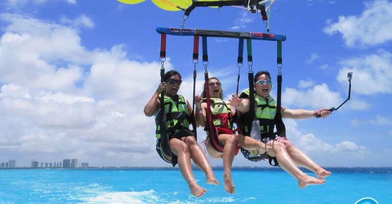 Cancun: Parasailing Over Cancun Bay - Pricing and Reservation