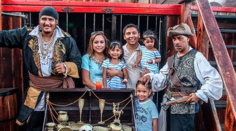 Cancun: Pirate Ship Captain Hook Lobster Dinner - Experience Details
