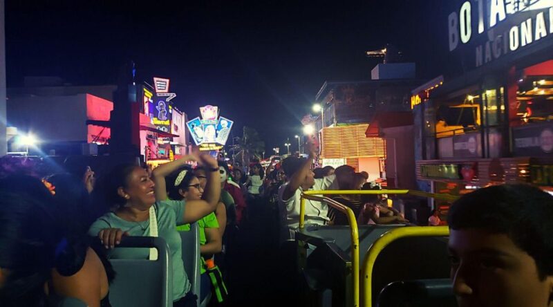 Cancun: Private 3 Hour Party Bus - Party Bus Features