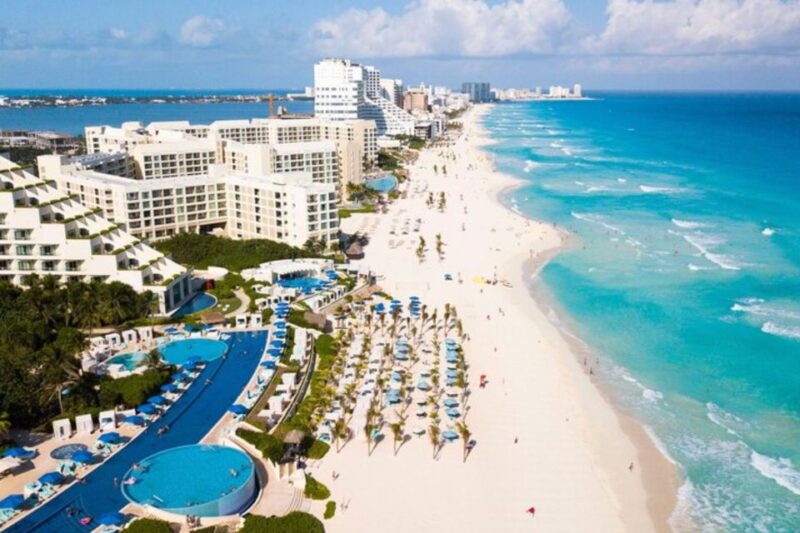Cancun: Private Custom Walking Tour With a Local Guide - Customer Feedback and Ratings