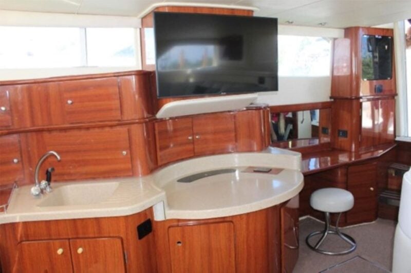 Cancun: Private Luxury 46-Feet Flybridge Yacht Cruise - Activities and Highlights