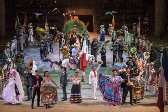 Cancun & Rivera Maya: Xcaret Plus & Chichen Itzá 2-Day Combo - Transportation and Pickup
