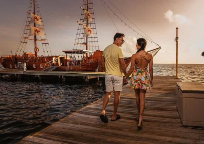 Cancun: Romantic Dinner Cruise With Open Bar and Live Music - Weather Considerations