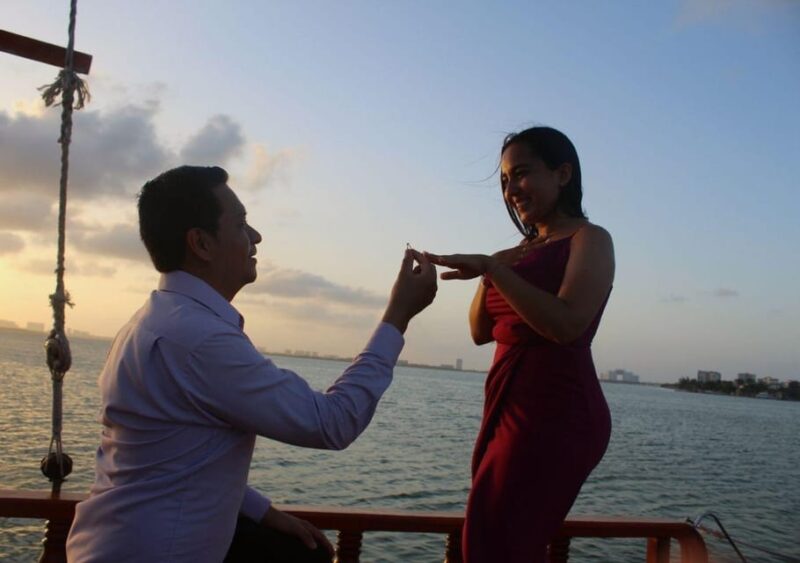 Cancun: Romantic Dinner on a Galleon With Sax Music & Drinks - Cozy Atmosphere for Dancing or Relaxing
